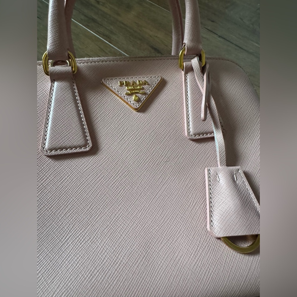 PRADA-AUTHENTIC (Preowned)Pink Saffiano Leather Crossbody Handbag - Picture 10 of 16